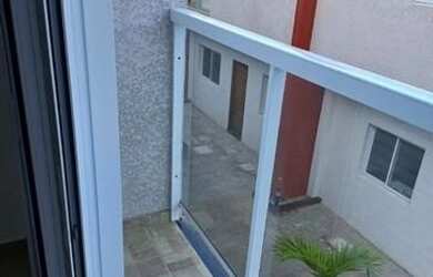 Imagem: A casa possui 2 Dormitórios, 2 Suítes, 3 Banheiros, 1 Vaga