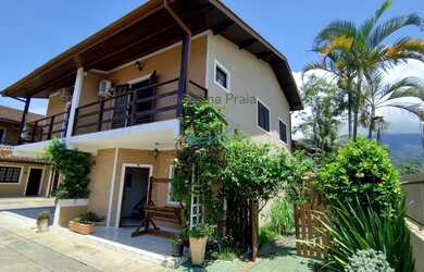 Imagem 1: Sobrado em Condomínio para Venda em Caraguatatuba / SP no bairro Massaguaçu