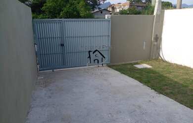 Imagem 6: Casa para Venda em Caraguatatuba / SP no bairro Balneario dos Golfinhos