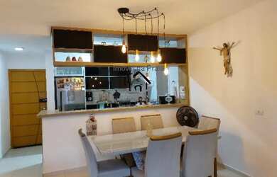 Imagem: O apartamento possui 2 Dormitórios, 1 Suíte, 2 Banheiros