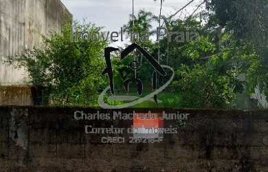 Imagem: O terreno possui 300m² de Área Privada e está localizado