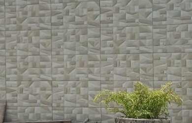 Imagem: A casa possui 2 Dormitórios, 1 Suíte, 1 Banheiro, 2 Vagas