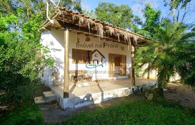 Imagem: A casa possui 2 Dormitórios, 1 Banheiro, 4 Vagas na garagem