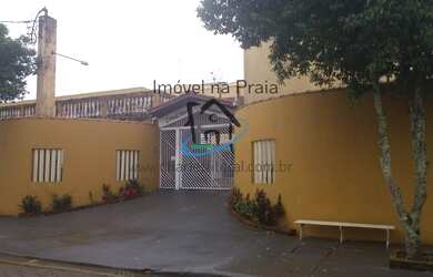 Imagem: A casa em condomínio possui 2 Dormitórios, 2 Banheiros, 1