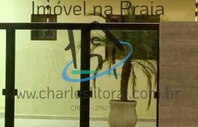 Imagem: A casa possui 3 Dormitórios, 2 Suítes, 4 Banheiros, 5 Vagas