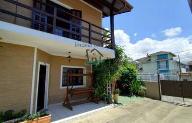 Imagem 4: Sobrado em Condomínio para Venda em Caraguatatuba / SP no bairro Massaguaçu