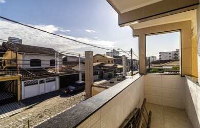 Imagem: A casa possui 1 Dormitório, 1 Banheiro, 1 Vaga na garagem e