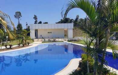 Imagem: O terreno e possui Dormitórios, Suítes, Banheiros está