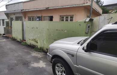 Imagem: O terreno e possui Dormitórios, Suítes, Banheiros está