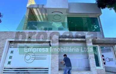 Imagem: A casa possui 5 Dormitórios, 5 Suítes, 1 Banheiro e 304m²