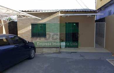 Imagem: A casa possui 2 Dormitórios, 1 Banheiro, 2 Vagas na garagem