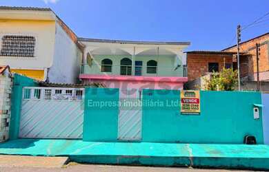 Imagem: A casa possui 6 Dormitórios, 2 Suítes, 1 Banheiro, 3 Vagas