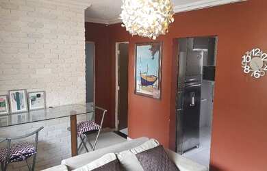 Imagem: O apartamento possui 2 Dormitórios, 1 Banheiro, 1 Vaga na garagem