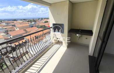 Imagem: O apartamento possui 3 Dormitórios, 1 Suíte, 2 Banheiros