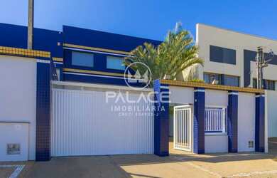 Imagem: A loja possui 3 Banheiros, 1.155m² de Área Privada e está