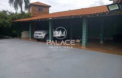 Imagem: A chácara possui 4 Dormitórios, 3 Suítes, 5 Banheiros, 24.000m²