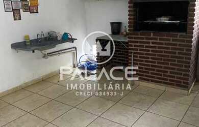 Imagem: A casa possui 3 Dormitórios, 1 Suíte, 2 Banheiros, 2 Vagas