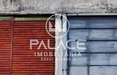 Imagem: A loja possui 2 Banheiros, 250m² de Área Privada e está