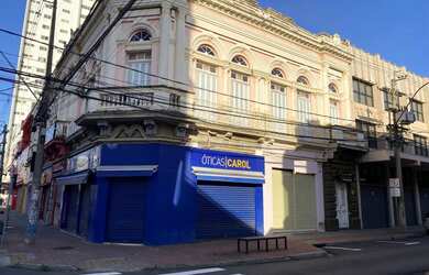 Imagem: A sala comercial possui 2 Banheiros, 145m² de Área Privada