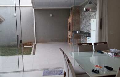 Imagem: A casa em condomínio possui 3 Dormitórios, 1 Suíte, 5 Banheiros