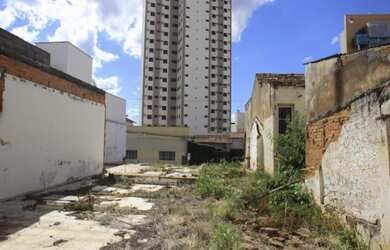 Imagem: O terreno possui 315m² de Área e está localizado em Centro