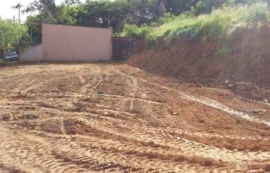 Imagem: O terreno possui 1.000m² de Área e está localizado em Parque