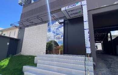 Imagem: A casa possui 5 Banheiros e está localizado em Cuiabá, MT