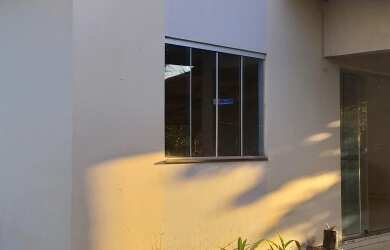 Imagem: A casa possui 1 Banheiro e está localizado em Vilhena, RO