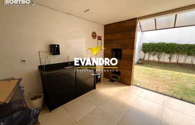 Imagem: A casa possui 4 Banheiros e está localizado em Cuiabá, MT