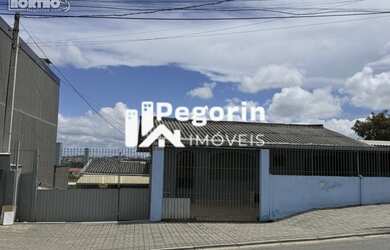 Imagem: A casa possui 6 Banheiros e está localizado em Colombo, PR