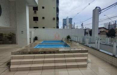 Imagem: O apartamento possui 2 Banheiros e está localizado em Praia