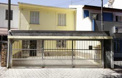 Imagem: O apartamento possui 4 Dormitórios, 1 Suíte, 3 Banheiros