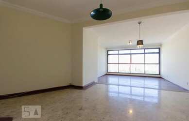 Imagem: O apartamento possui 3 Dormitórios, 1 Suíte, 4 Banheiros