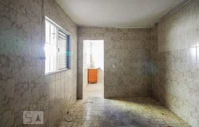 Imagem: A casa em condomínio possui 1 Dormitório, 1 Banheiro, 70m²