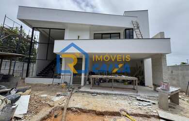 Imagem: A casa possui 4 Dormitórios, 1 Banheiro, 4 Vagas na garagem