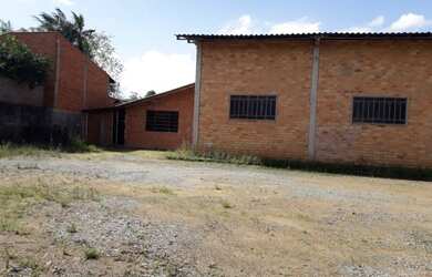 Imagem: O depósito possui 2 Banheiros e 470m² de Área Privada e está