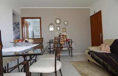 Imagem: O apartamento possui 2 Dormitórios, 1 Banheiro, 2 Vagas na