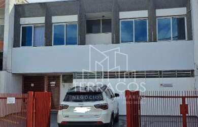 Imagem: A sala comercial possui 4 Banheiros, 2 Vagas na garagem e está