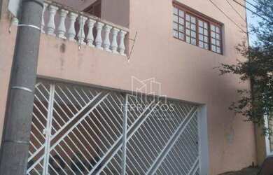 Imagem: A casa possui 2 Dormitórios, 1 Suíte, 2 Banheiros, 2 Vagas