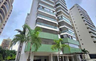 Imagem: O apartamento possui 2 Dormitórios, 1 Suíte, 3 Banheiros e