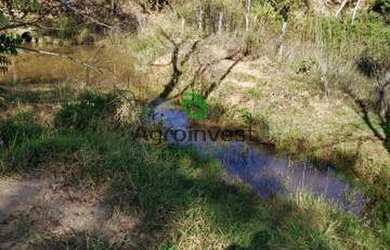 Imagem 9: Sítio em Nazário-GO. Varandae16m² de Área