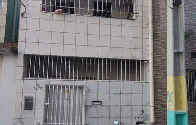 Imagem: A casa possui 2 Dormitórios, 2 Banheiros, 42m² de Área e