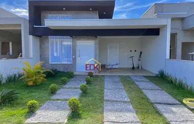 Imagem: A casa possui 3 Dormitórios, 2 Banheiros e 121m² de Área