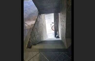 Imagem: A casa possui 4 Dormitórios, 2 Banheiros, 100m² de Área e