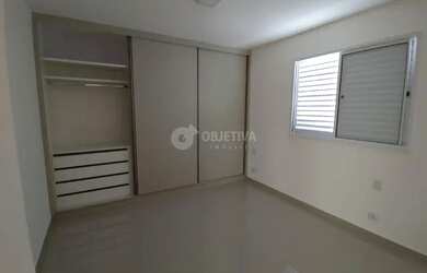 Imagem: O apartamento possui 2 Dormitórios, 2 Banheiros, 2 Vagas na