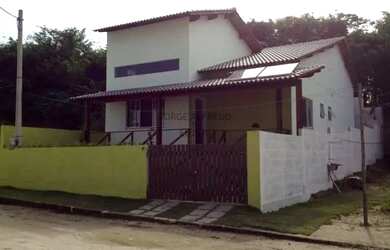 Imagem: A casa em condomínio possui 3 Dormitórios, 3 Banheiros, 2