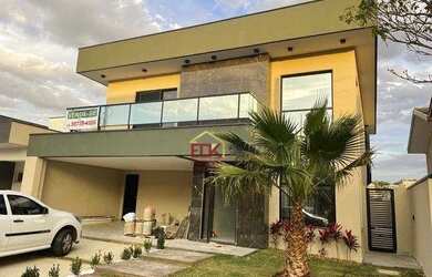 Imagem: A casa em condomínio possui 3 Dormitórios, 2 Banheiros, 4