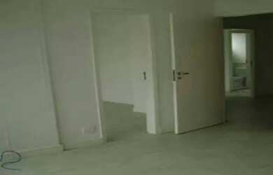 Imagem: O depósito possui 1 Vaga na garagem, 41m² de Área e está