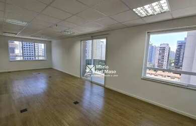 Imagem: O depósito possui 2 Vagas na garagem, 86m² de Área e está