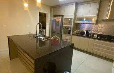 Imagem: A casa em condomínio possui 3 Dormitórios, 4 Banheiros, 2